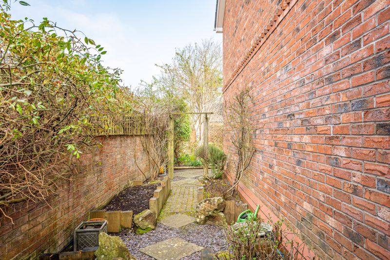 Side access- click for photo gallery